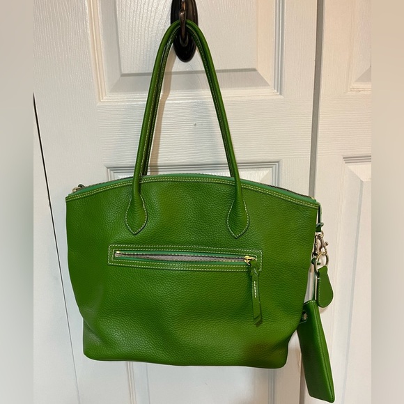 Dooney and Bourke purse. Green. Limited Edition. Extra pockets. NEVER USED. - Picture 5 of 10